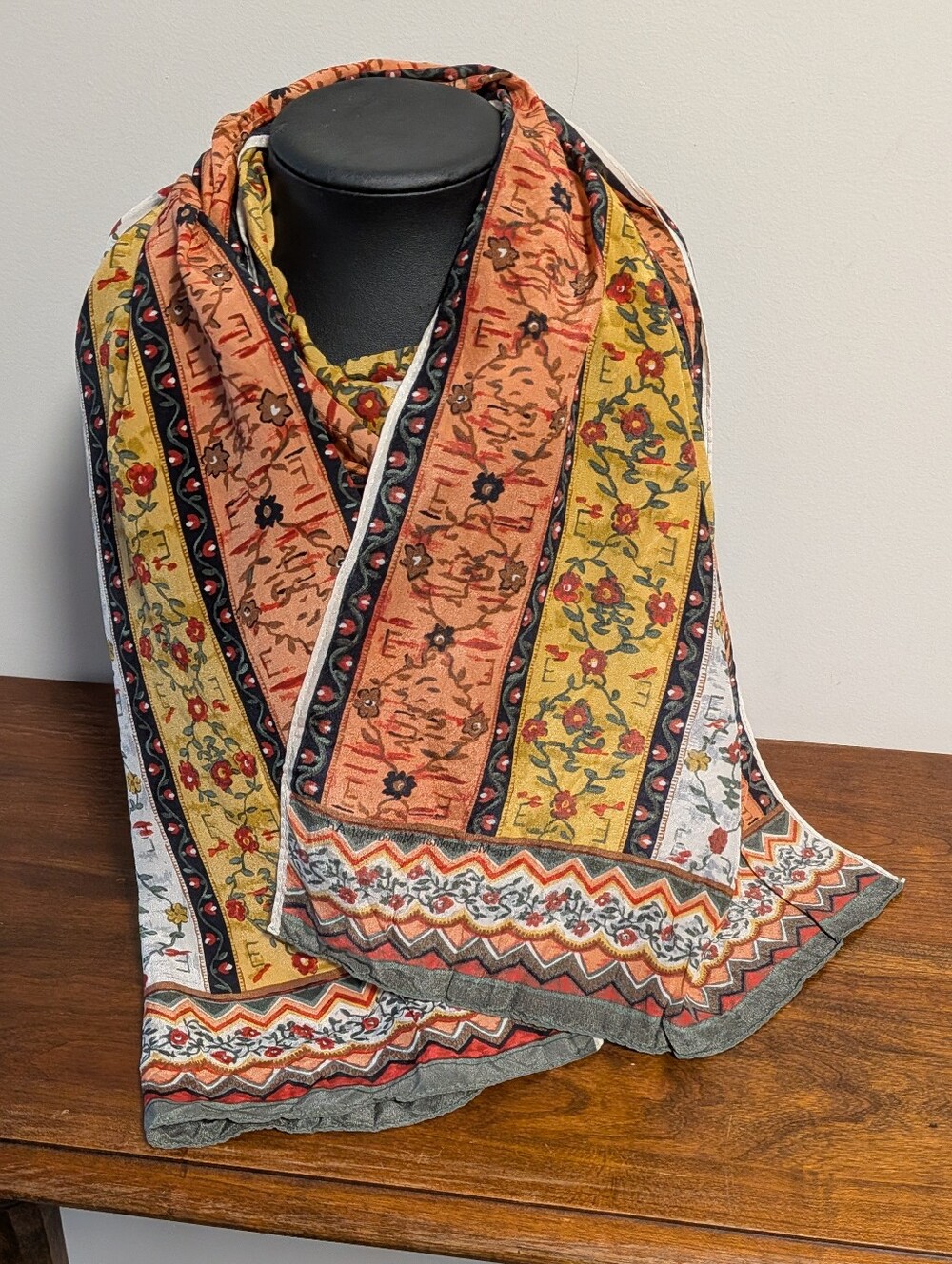 Vintage The  Metropolitan Museum Of Art Long Silk Floral Scarf. GUC. Neutral .